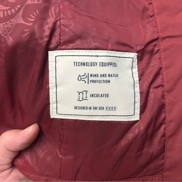 Ariat Real Women’s Red Aztec Print Quilted Puffer Vest Size XL - Picture 6 of 12